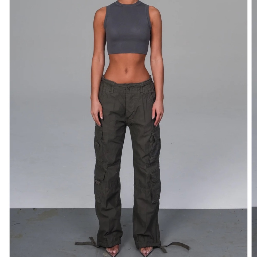 Khaki Cargo - a vintage fit